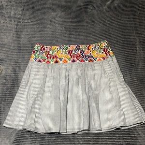 Cute lined embroidered skirt